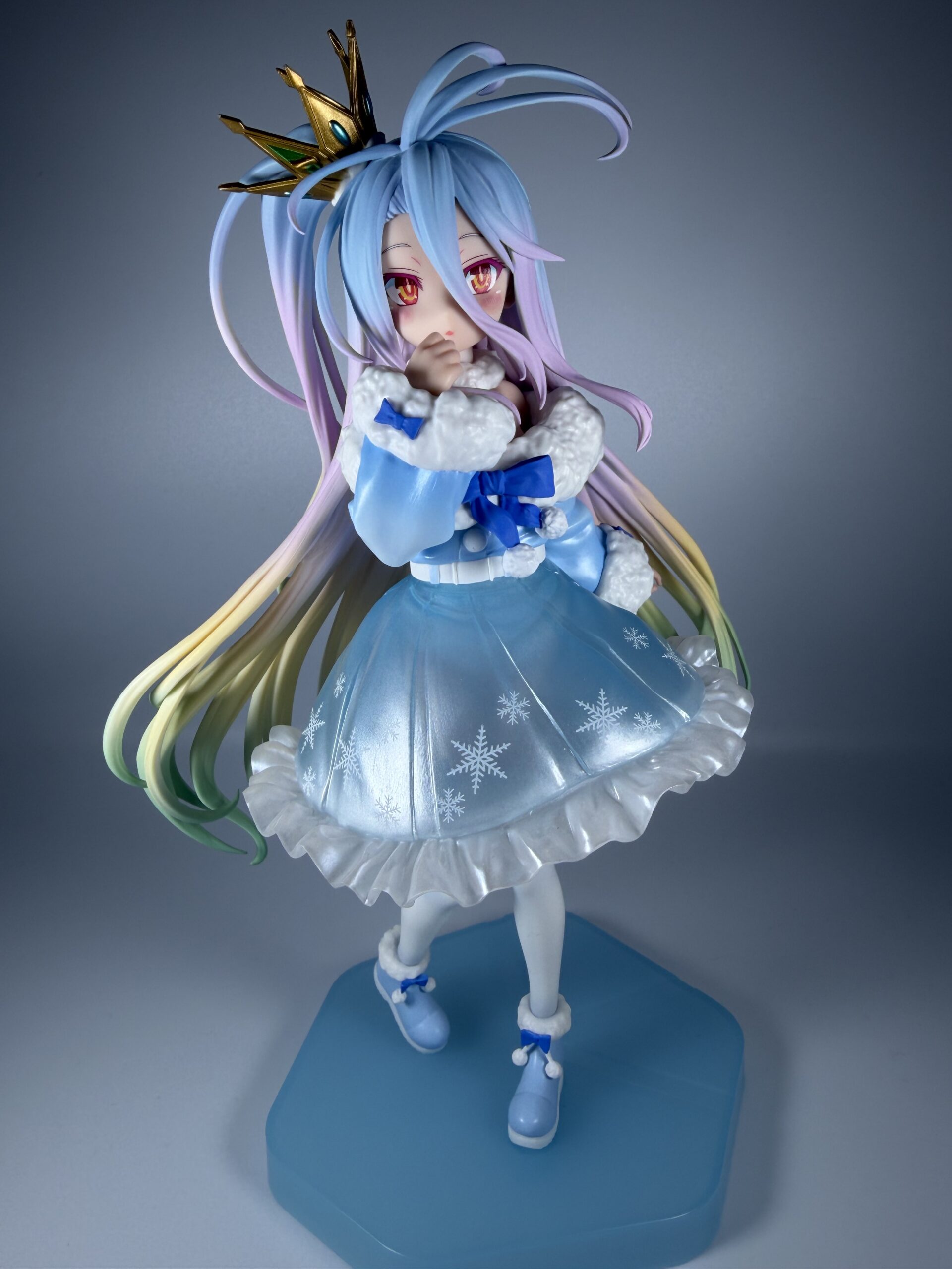 TENITOL 白フィギュアの全体像