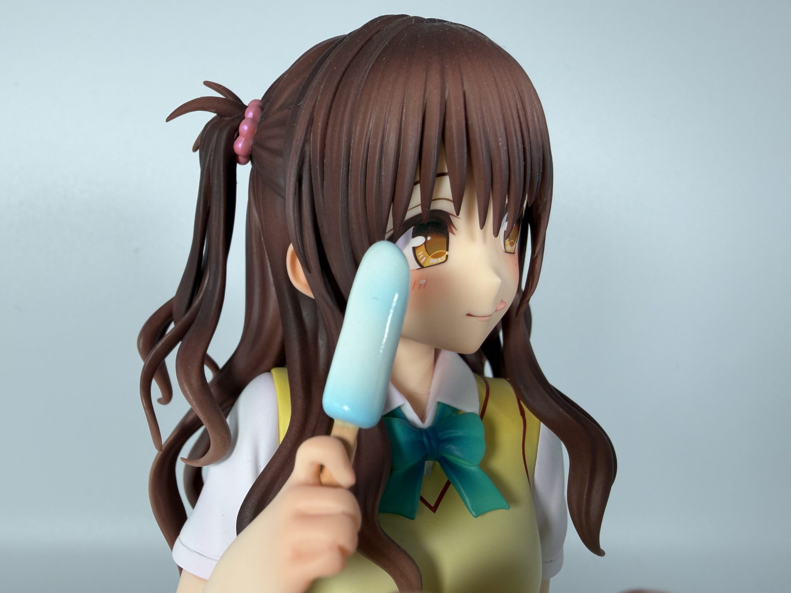 結城美柑 高校生verフォギュアの顔を左斜めから見た写真