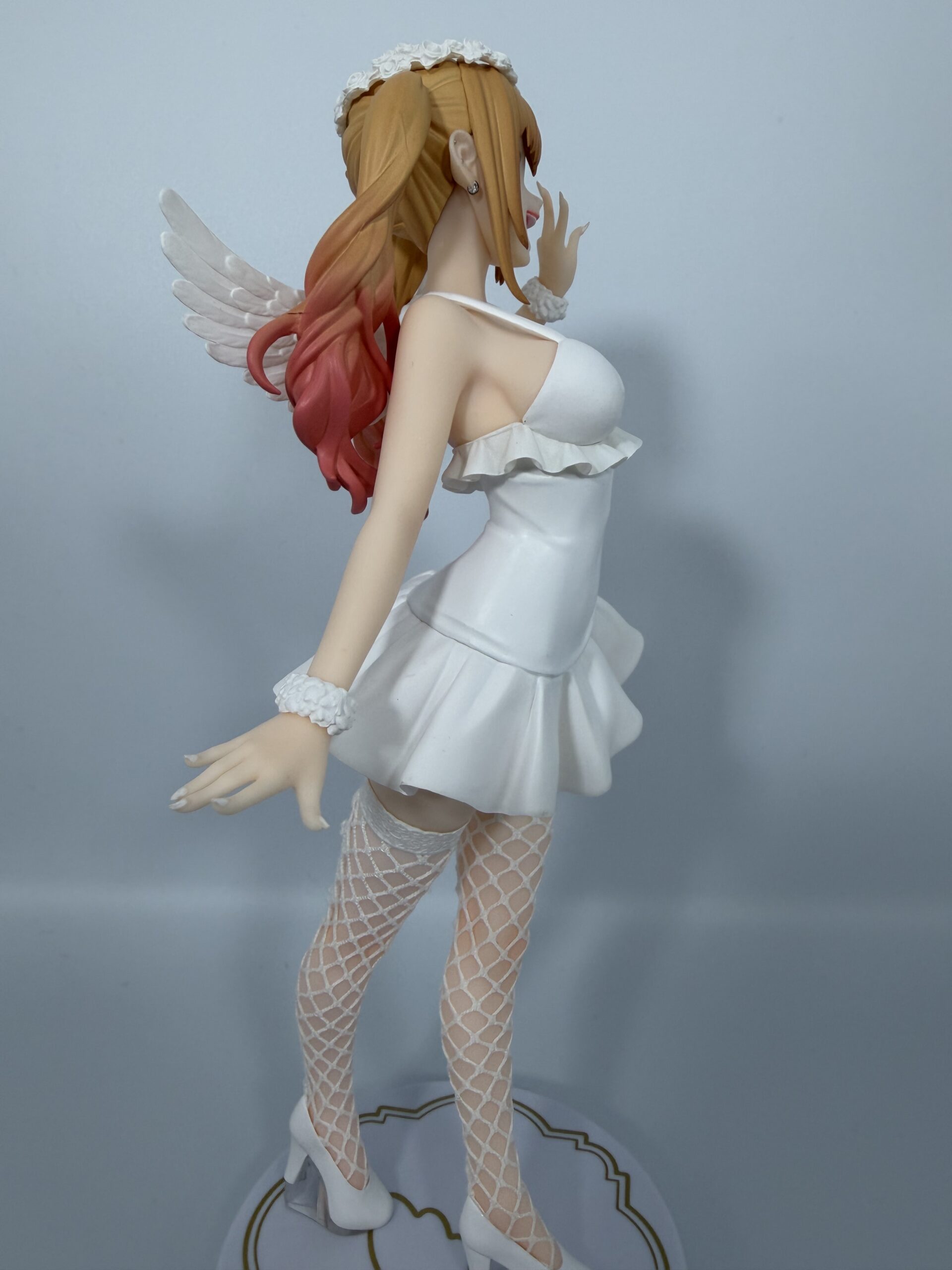 Furyu 喜多川海夢フィギュアの全体像（左側）