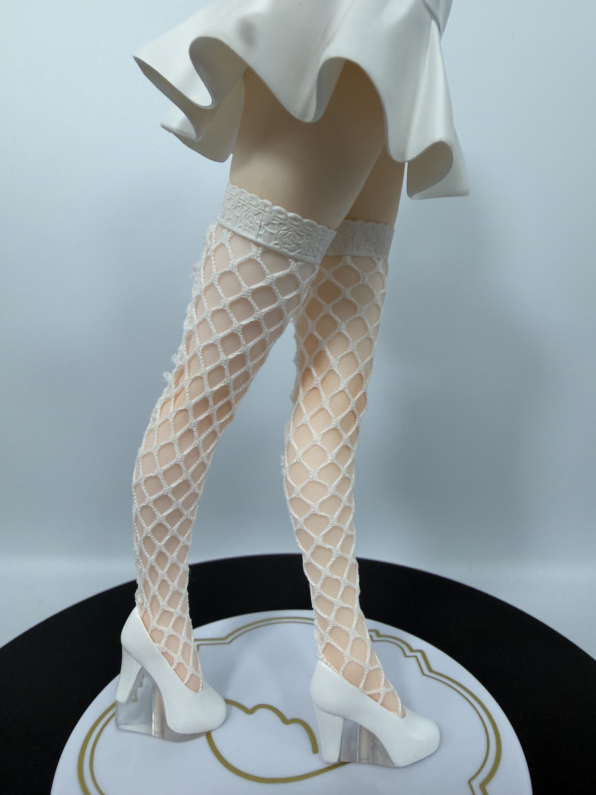 Furyu 喜多川海夢フィギュアの下半身（左側）