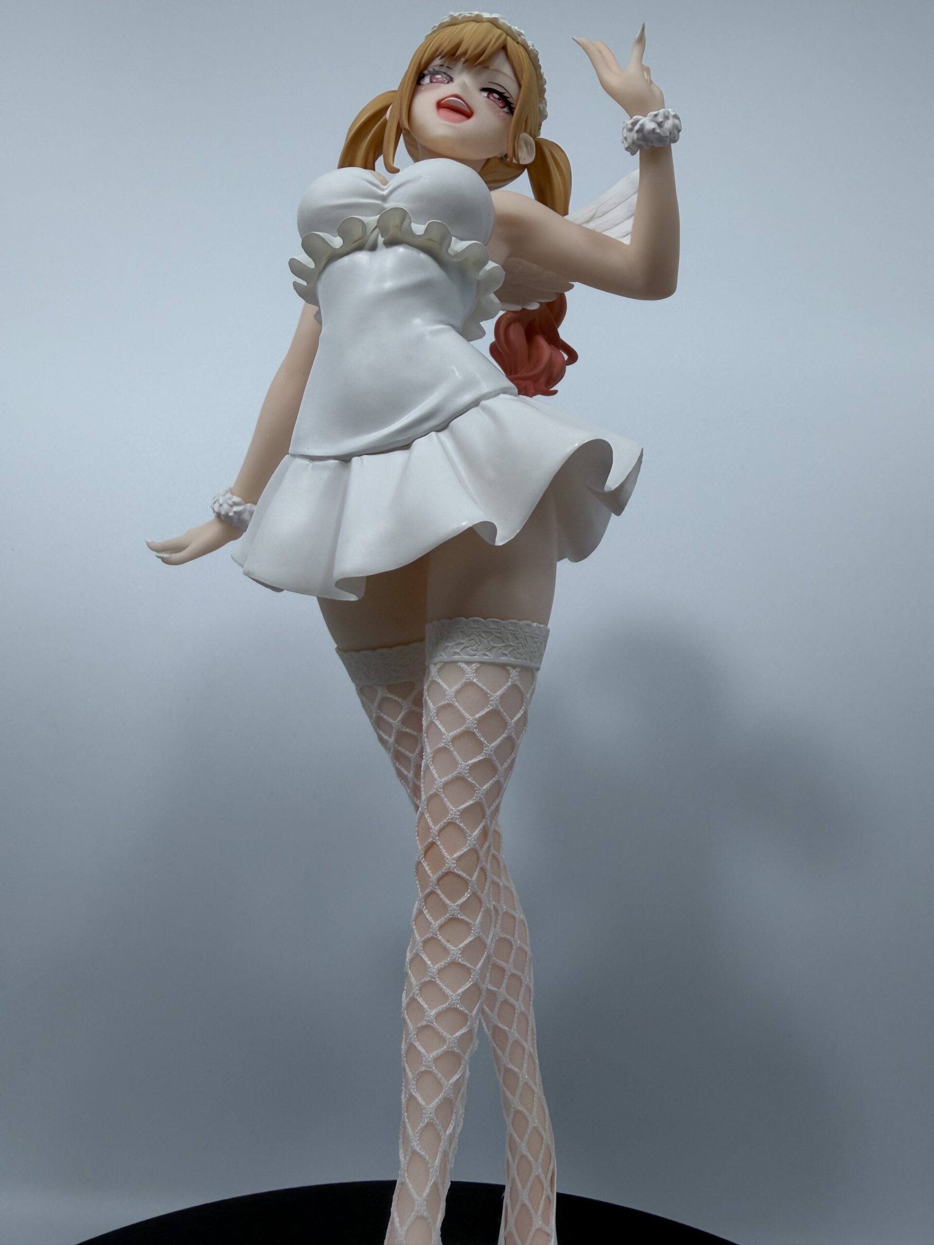 Furyu 喜多川海夢フィギュアのローアングル（正面）