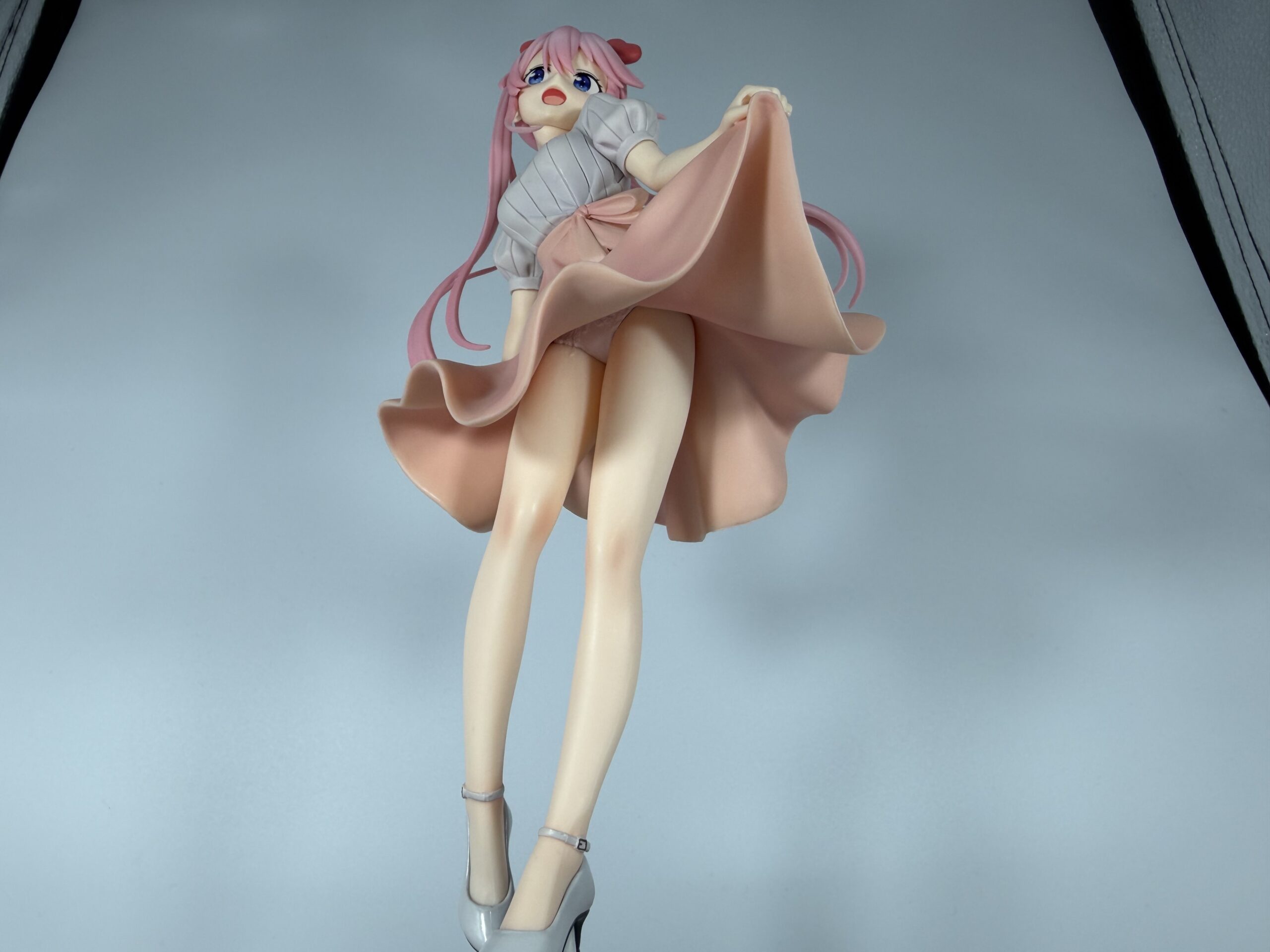 フリュー 紫雲寺謳華フィギュアのパンチラ