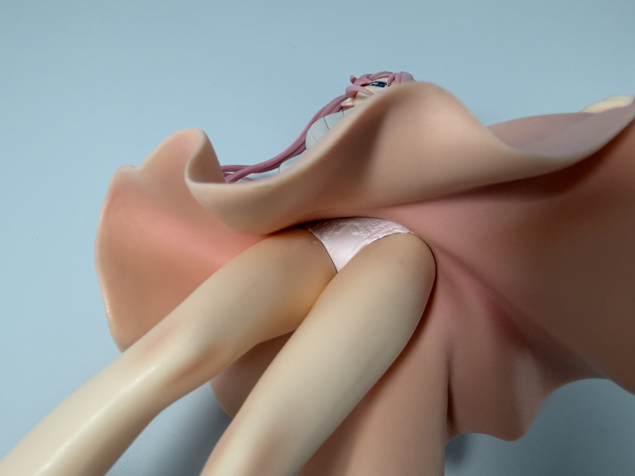 フリュー 紫雲寺謳華フィギュアのパンツ