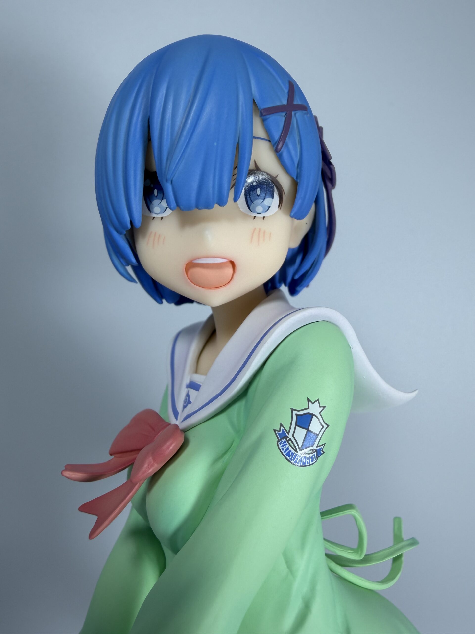 グッドスマイルカンパニー レム学生服verフィギュアのバストアップ（正面）