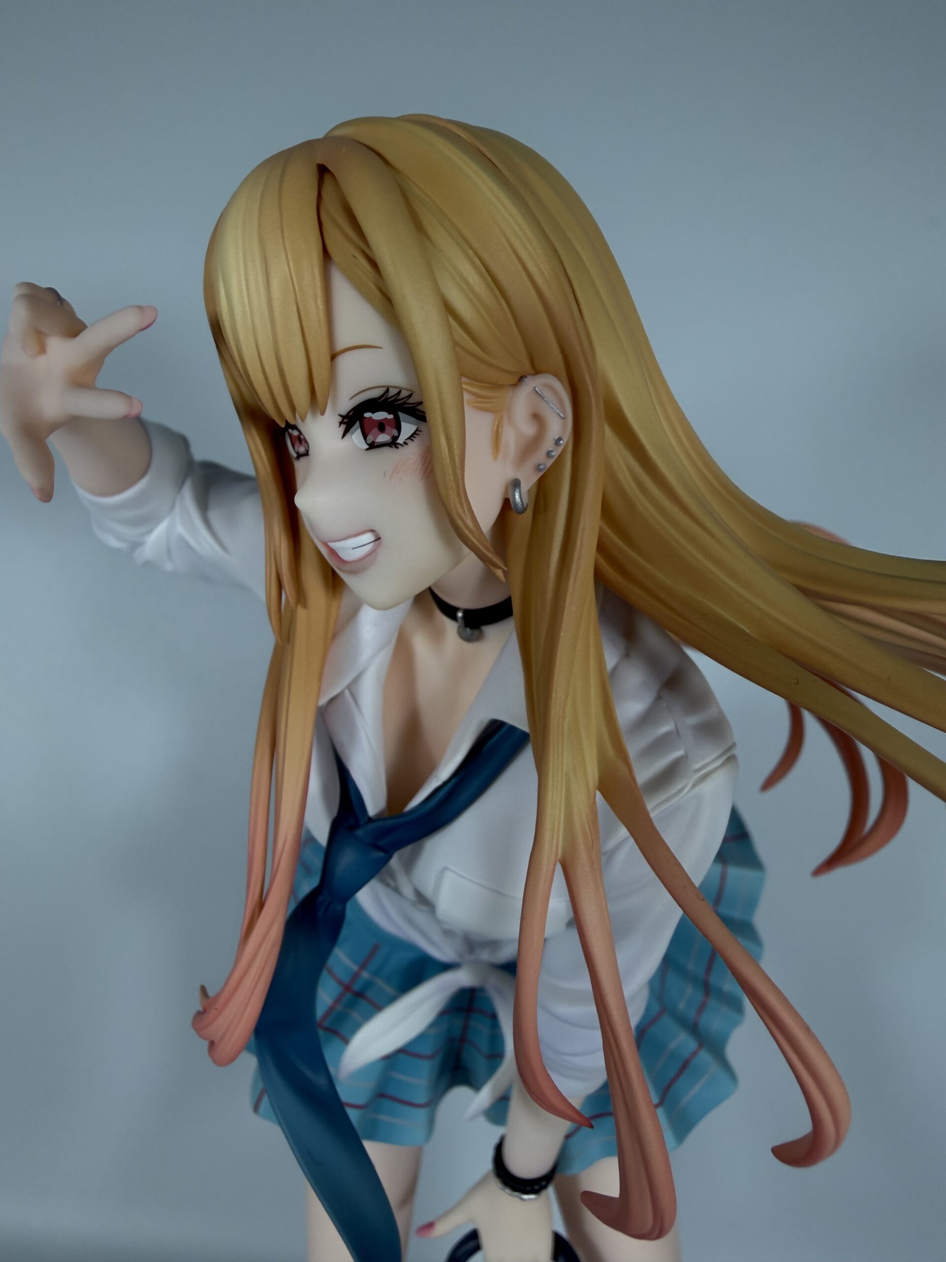 アニプレックス 喜多川海夢1/7スケールフィギュアのバストアップ（右側）