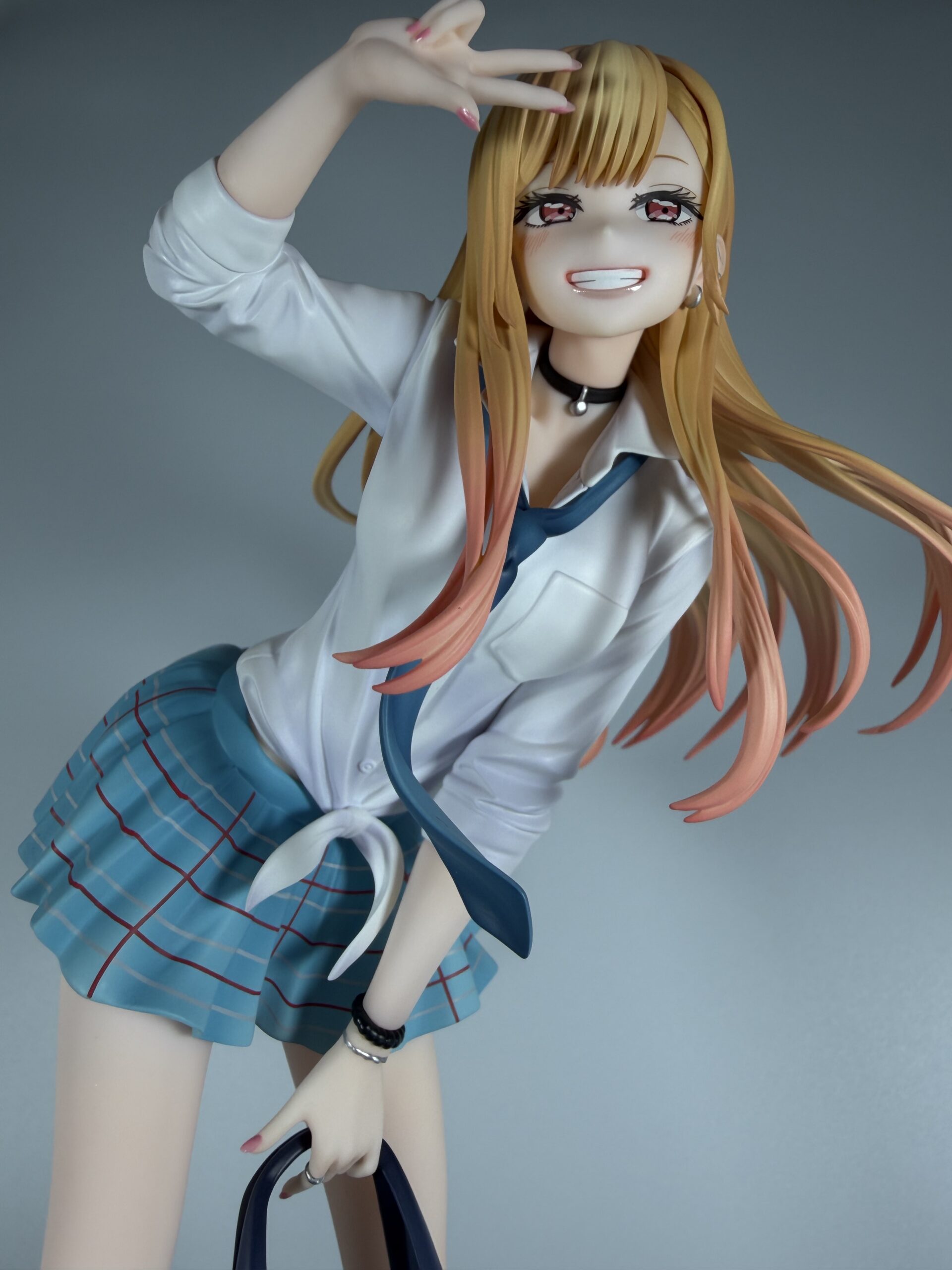 アニプレックス 喜多川海夢1/7スケールフィギュアのローアングルウエストショット