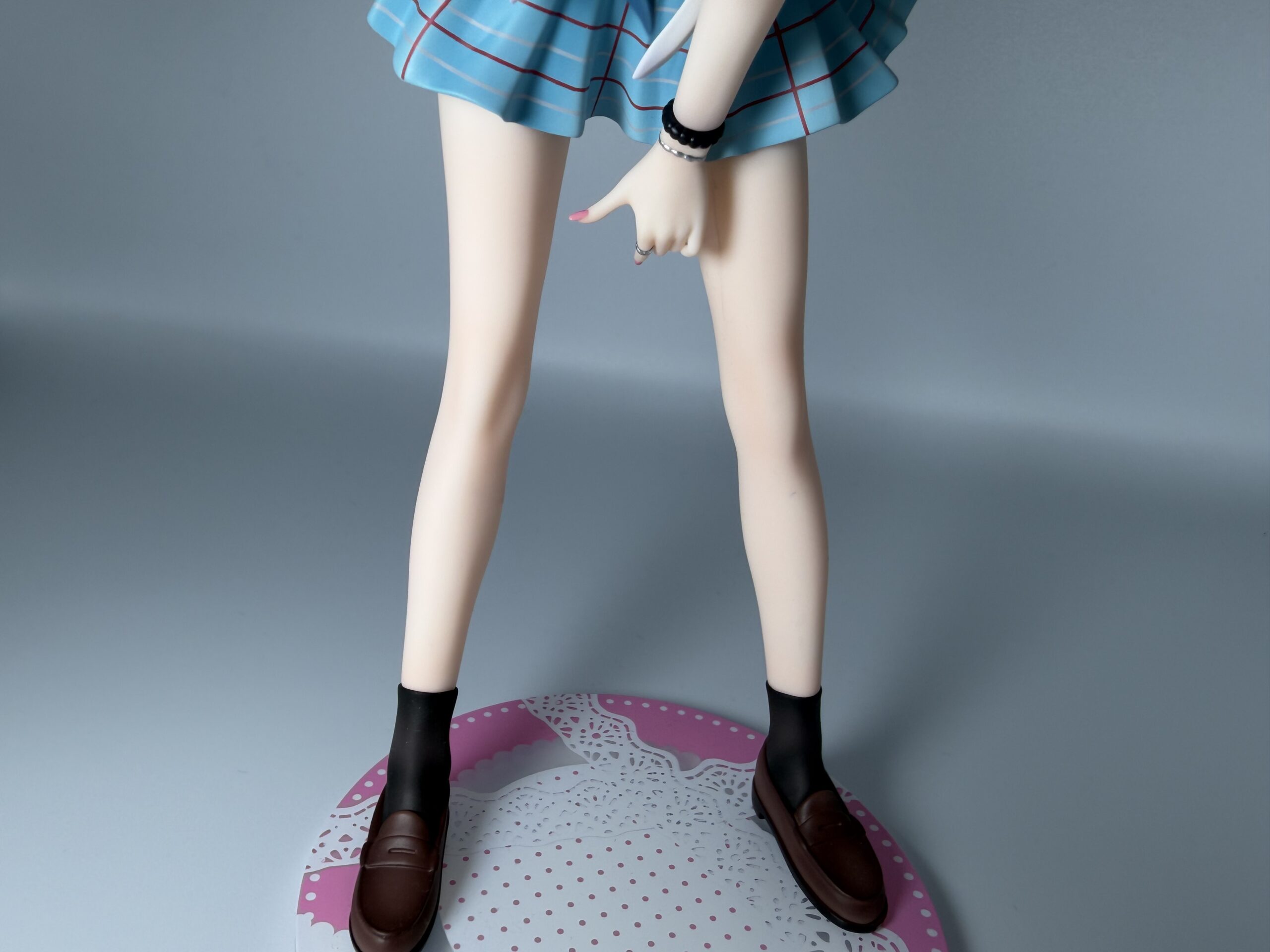 アニプレックス 喜多川海夢1/7スケールフィギュアの足