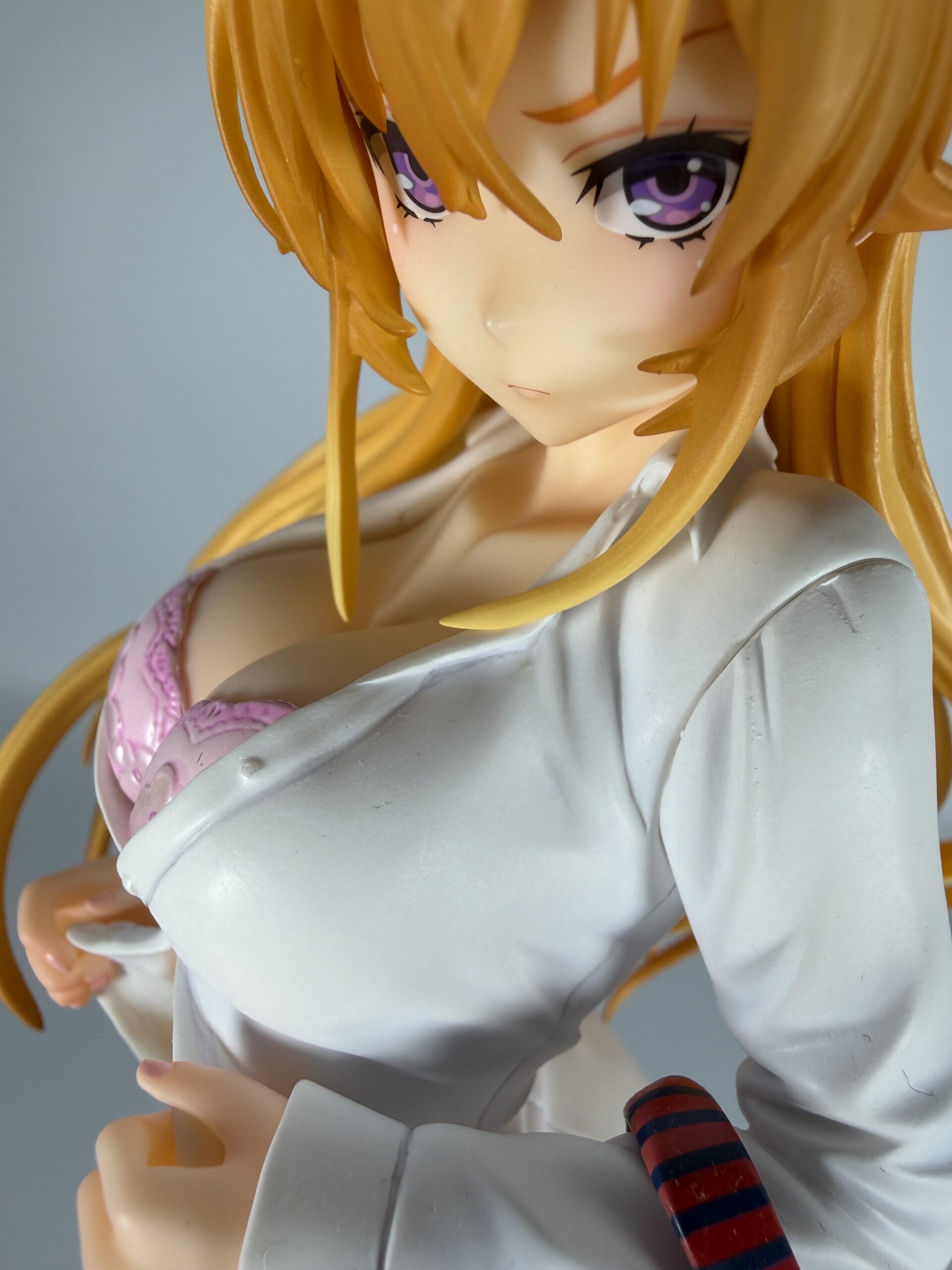 グッドスマイルカンパニー 薙切えりな ノンスケールフィギュアの胸元（右側）