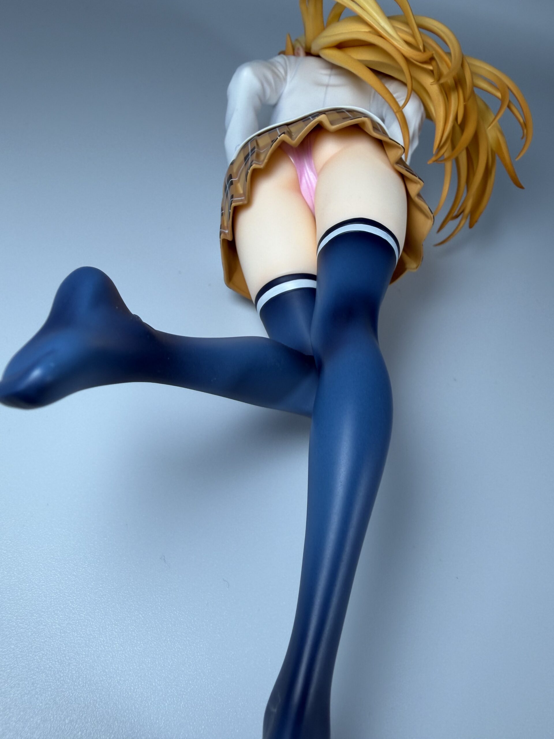 グッドスマイルカンパニー 薙切えりな ノンスケールフィギュアのスカートの中