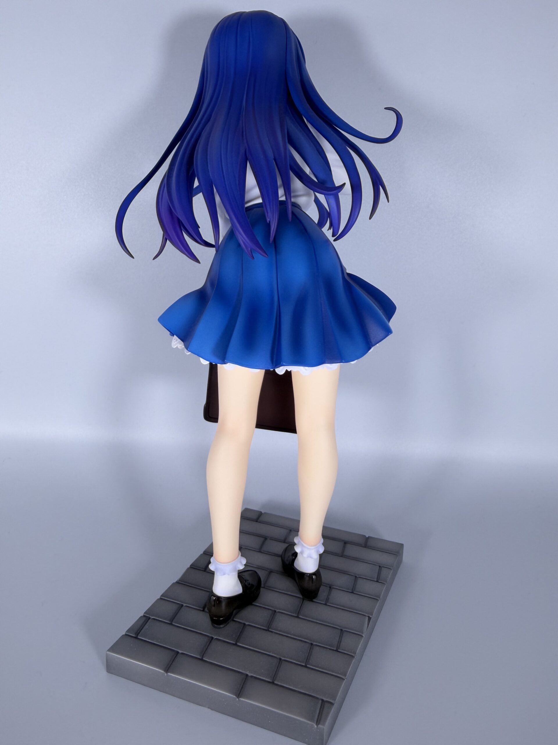 Miyuki 古手梨花 高校生verフィギュアの全体像（背面）