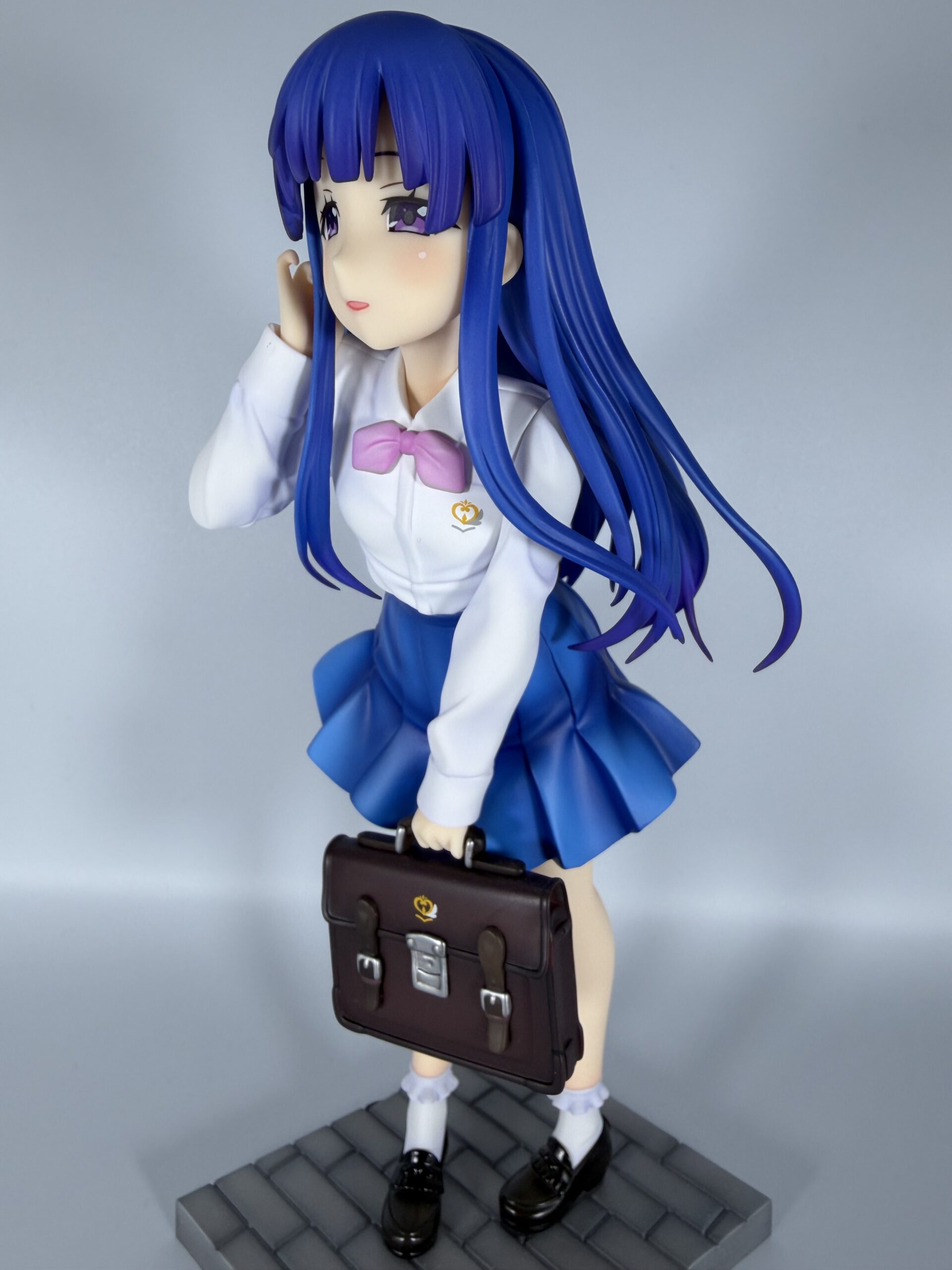Miyuki 古手梨花 高校生verフィギュアの全体像（右斜め前）