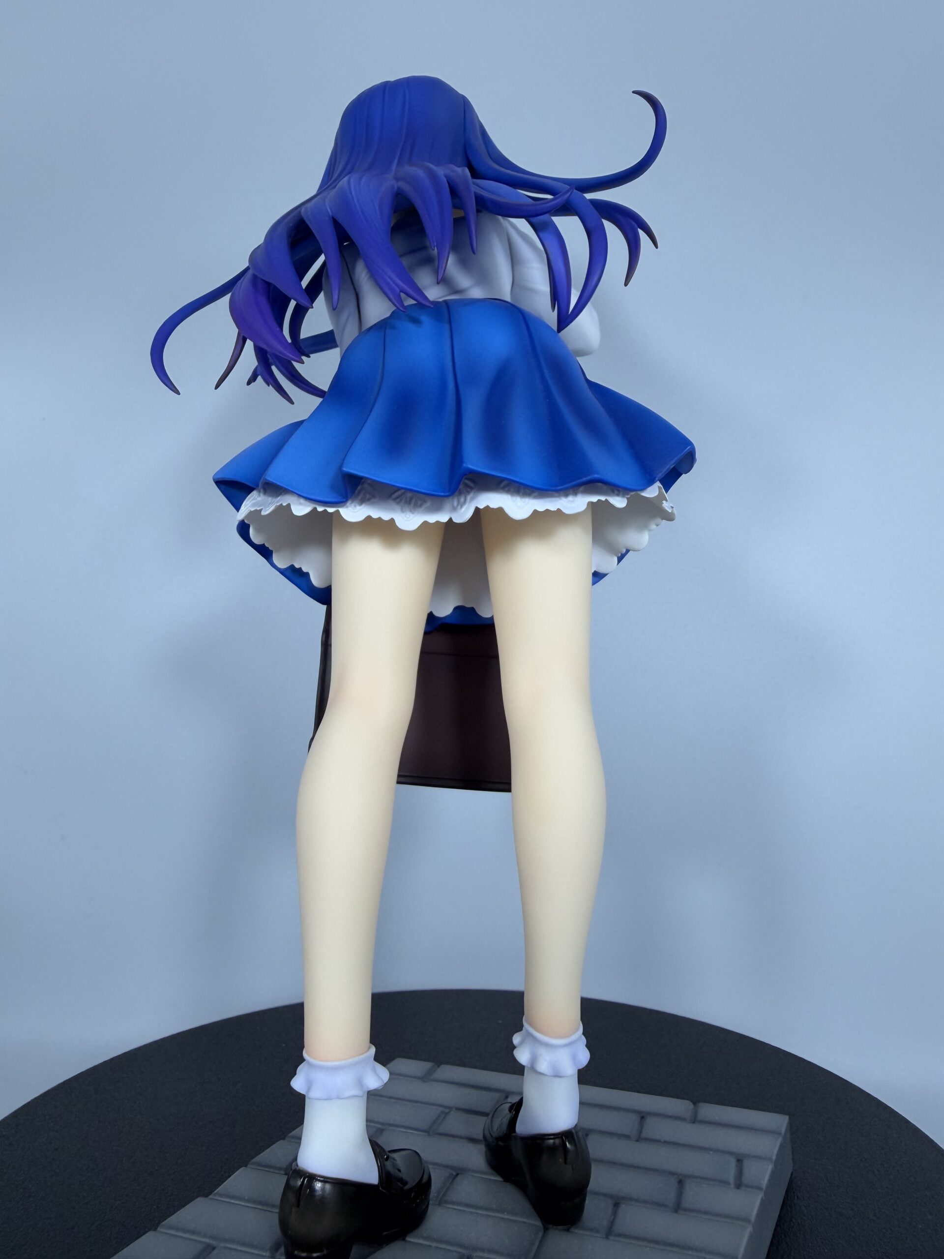 Miyuki 古手梨花 高校生verフィギュアのローアングルショット（全体像背面）