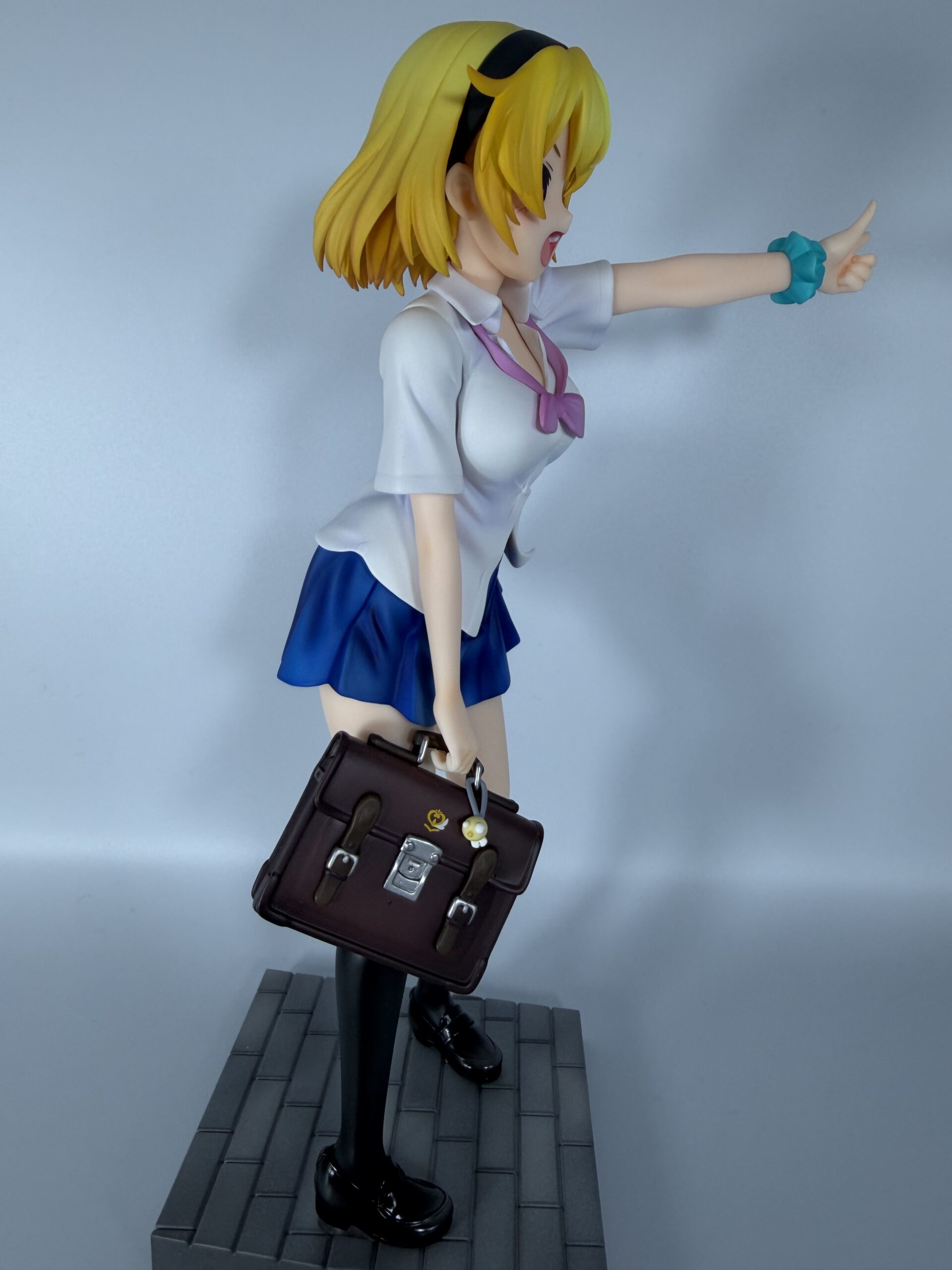 Miyuki 北条沙都子 高校生ver フィギュアの全体像（左側）