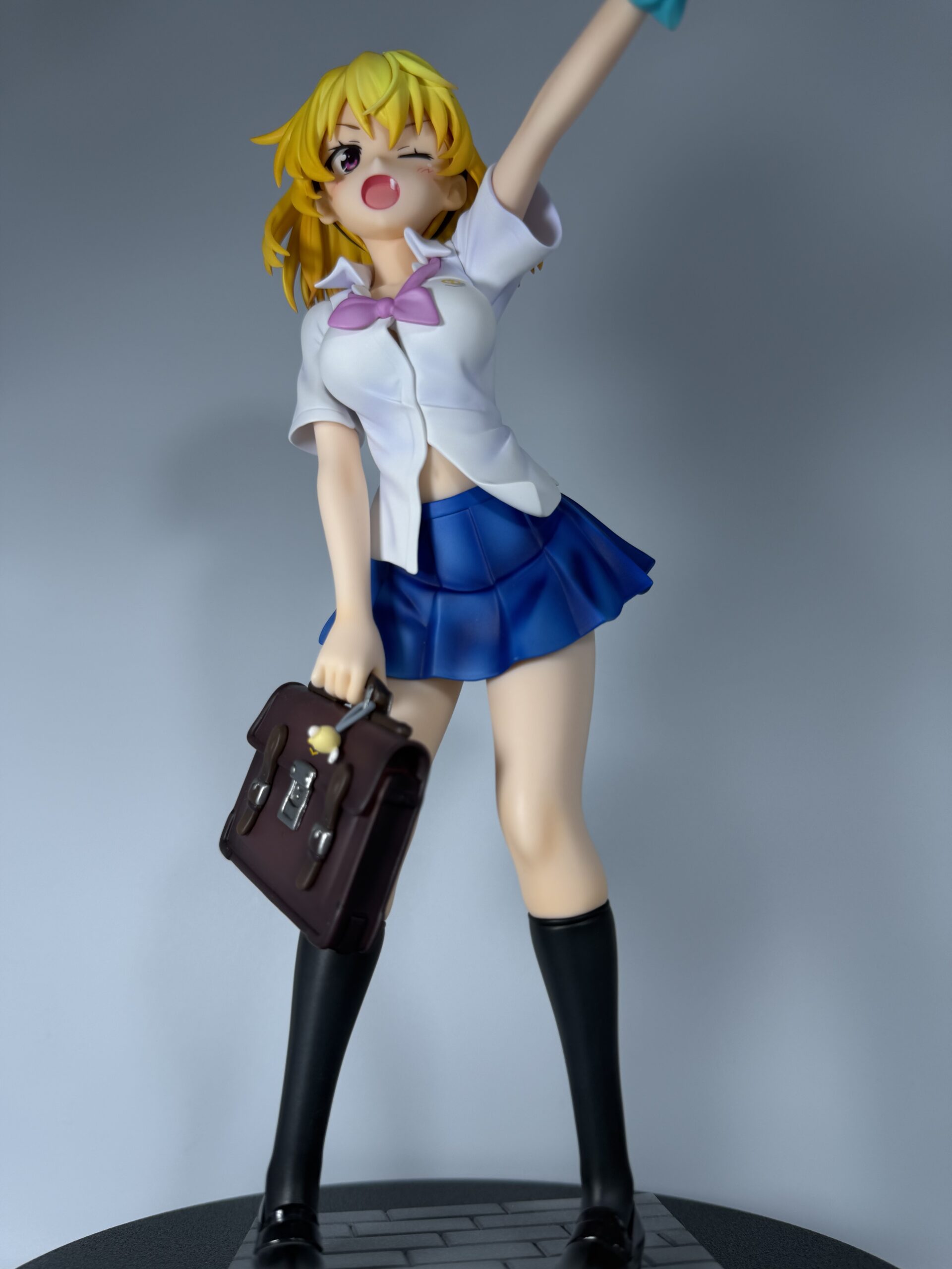 Miyuki 北条沙都子 高校生ver フィギュアのローアングルショット（全体像正面）