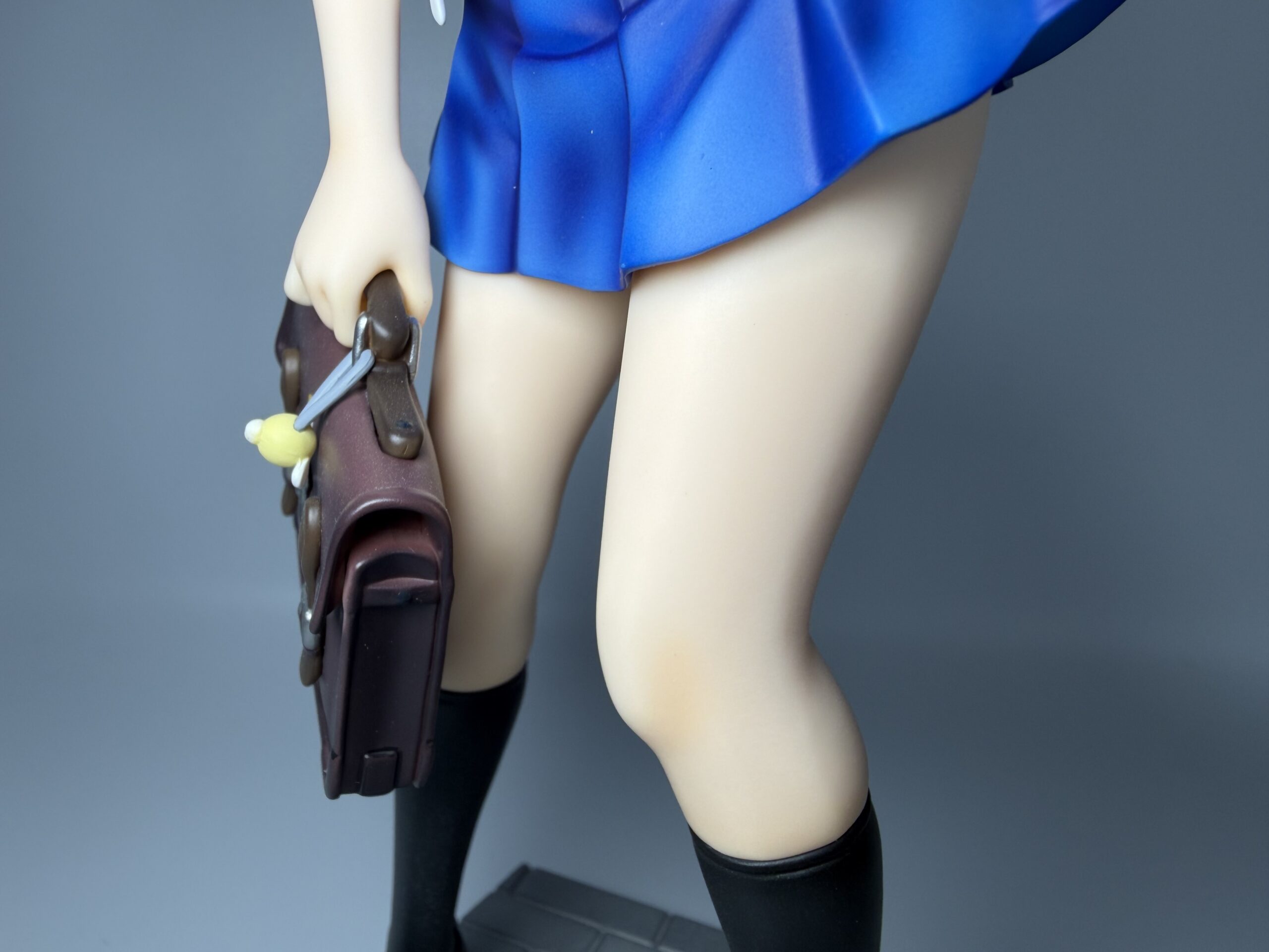 Miyuki 北条沙都子 高校生ver フィギュアの太もも（前面）