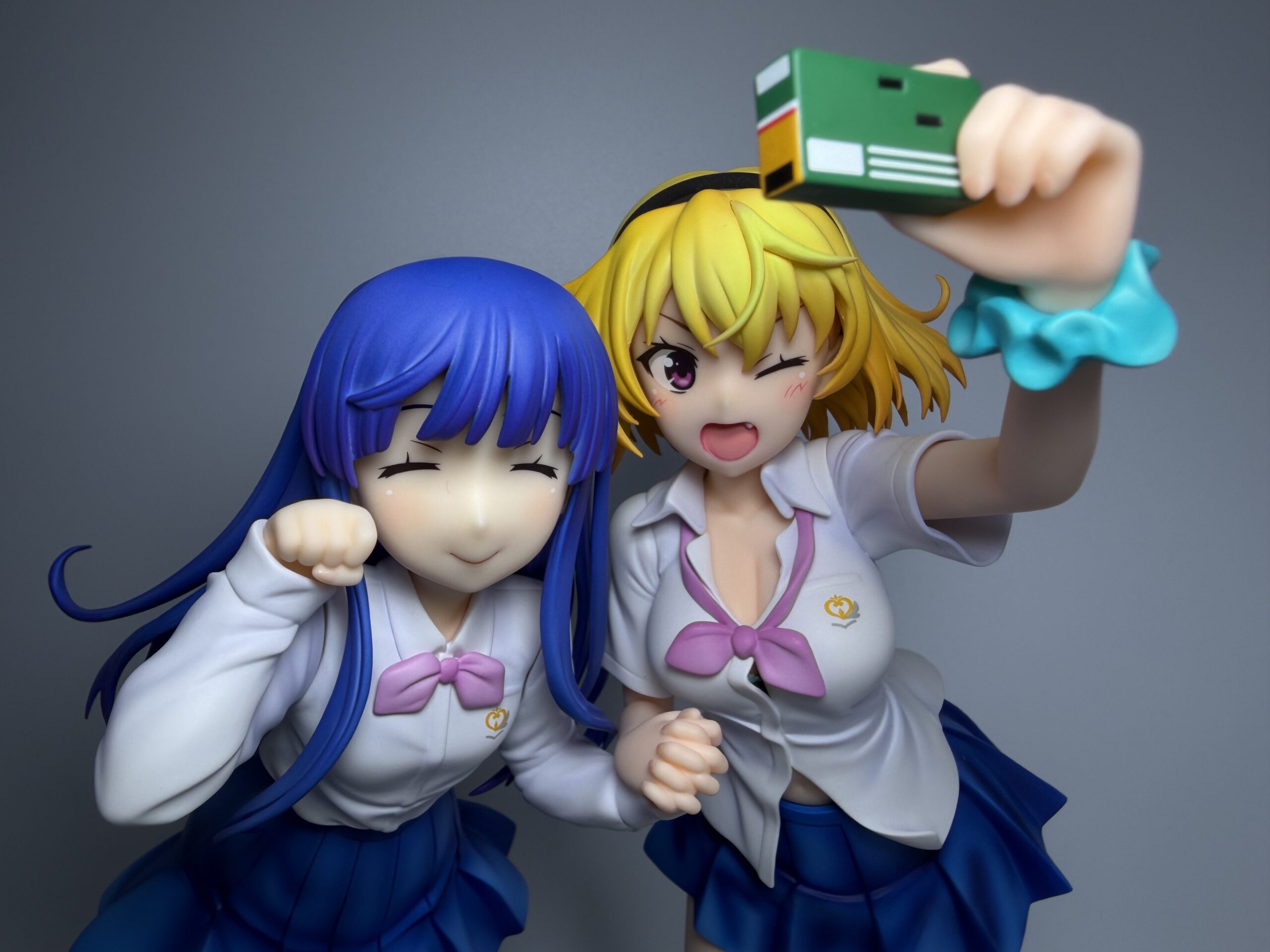 Miyuki 古手梨花＆北条沙都子 高校生verを繋げたバストアップショット（正面）