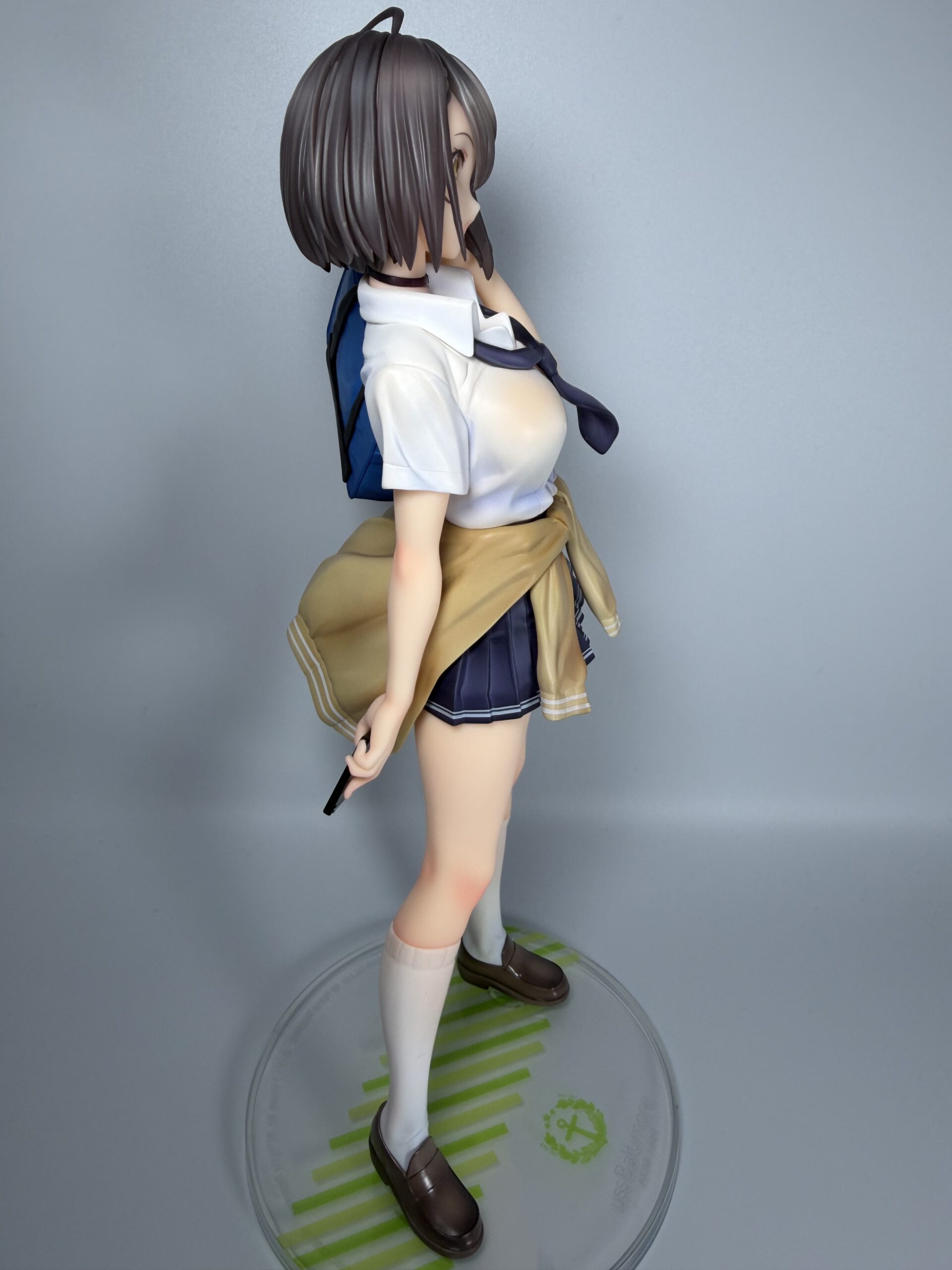 アルター ボルチモア エースの放課後verフィギュアの全体像（左側）