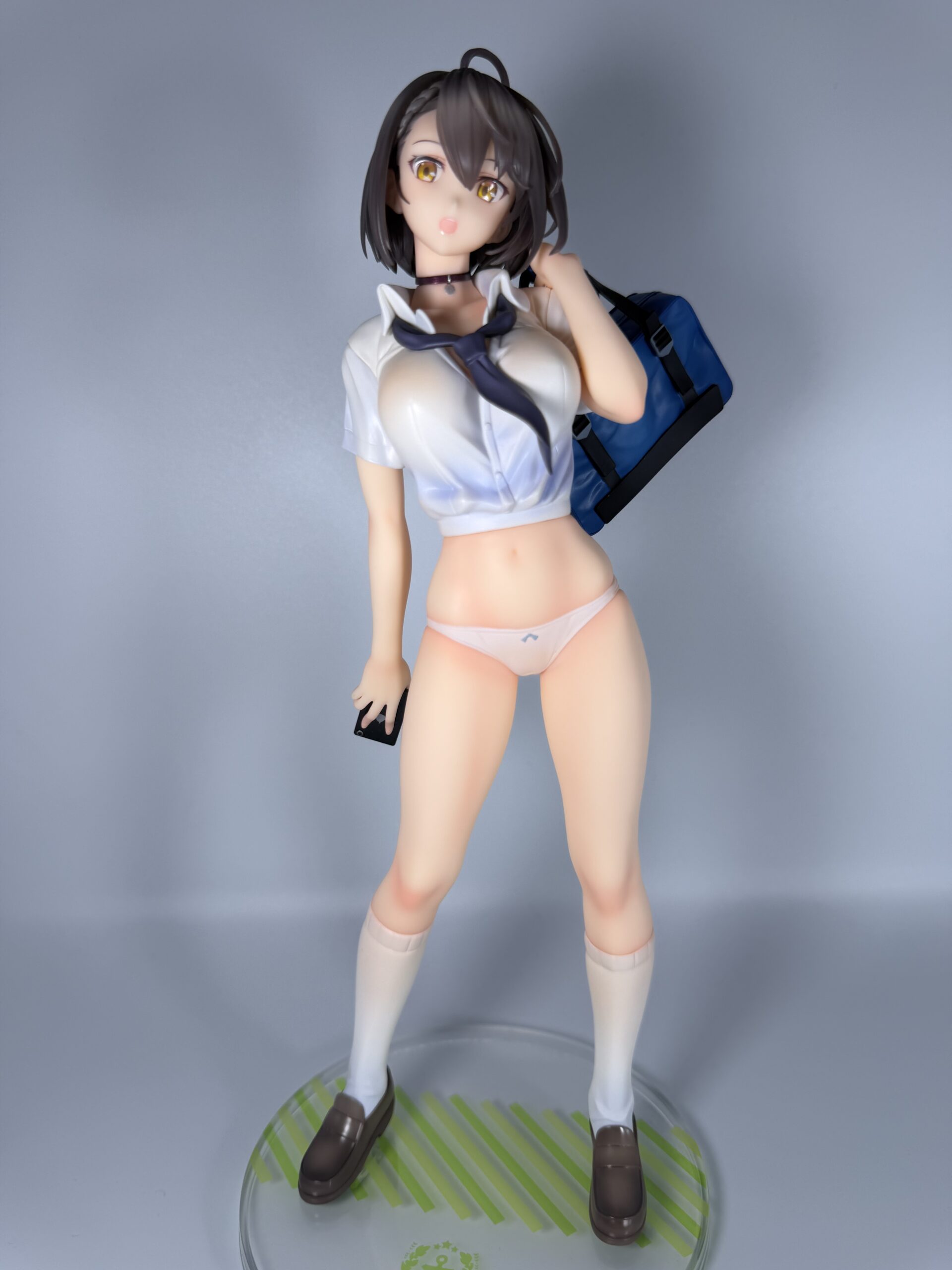 アルター ボルチモア エースの放課後verフィギュアのスカートを外した状態の全体像（正面）