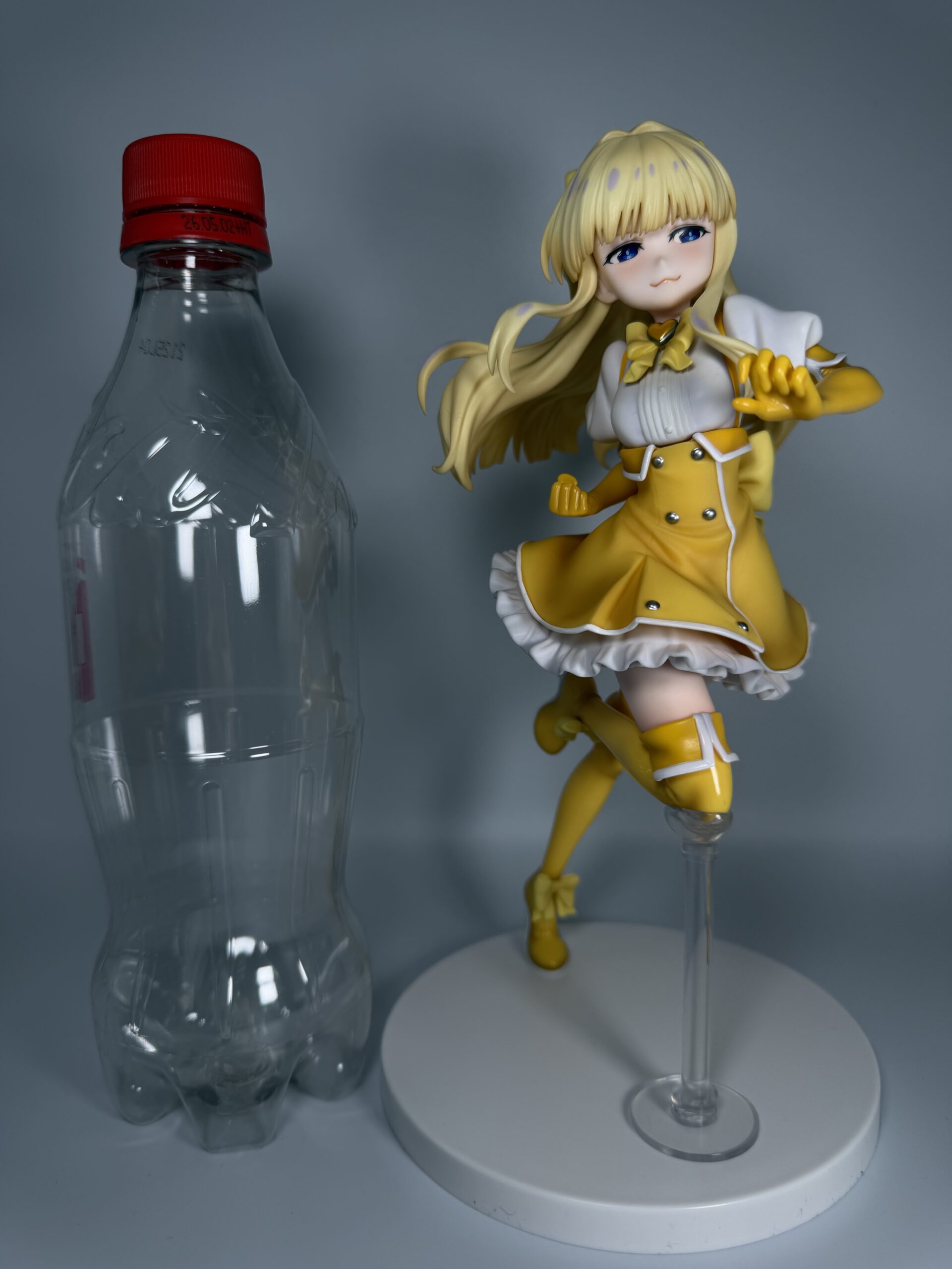 KDcolle マジアサルファフィギュアとペットボトル
